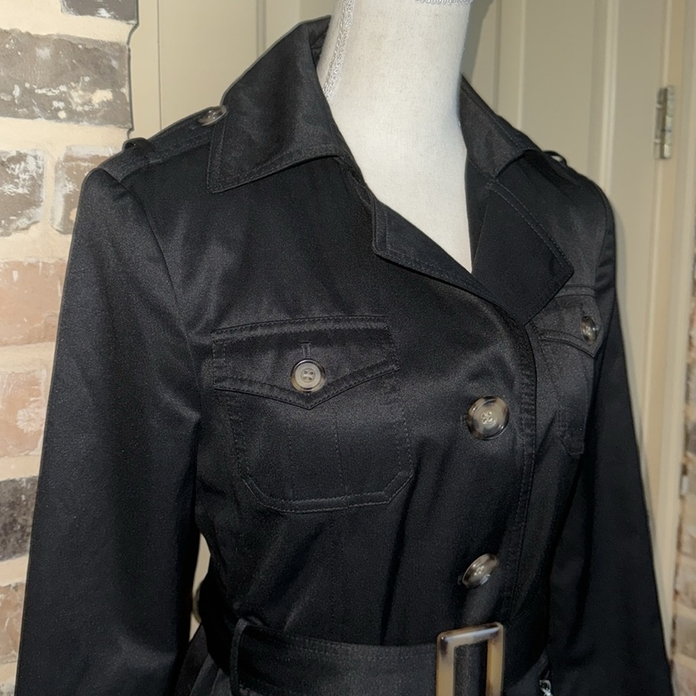 Gallery Black Short Belted Trench Coat Button Details - Picture 9 of 16